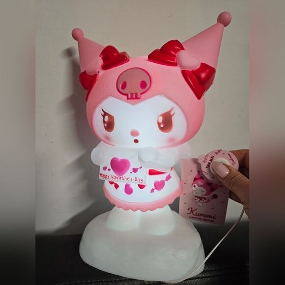 Sanrio Valentine's Day Blow Mold Décor Hello Kitty Kuromi and My Melody LED, 3pc - Picture 13 of 15